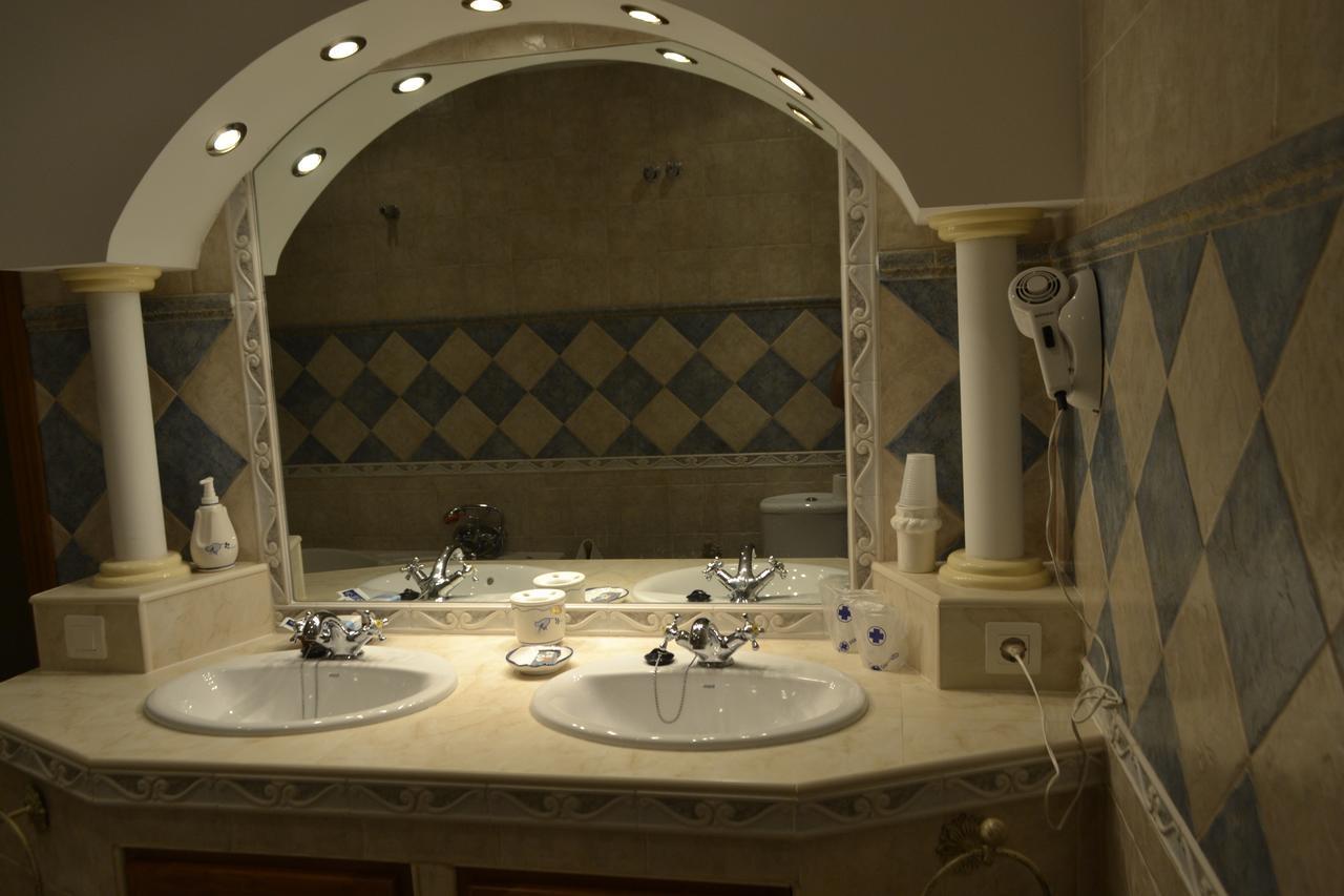 Hotel Arco Del Sol Колменар Екстериор снимка