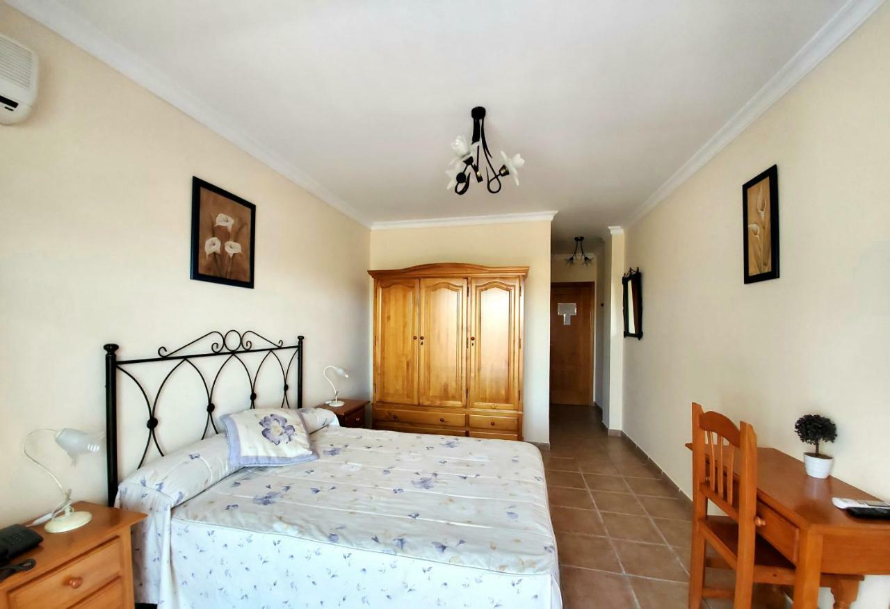 Hotel Arco Del Sol Колменар Екстериор снимка